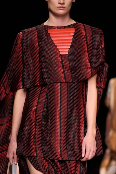 Look 102
